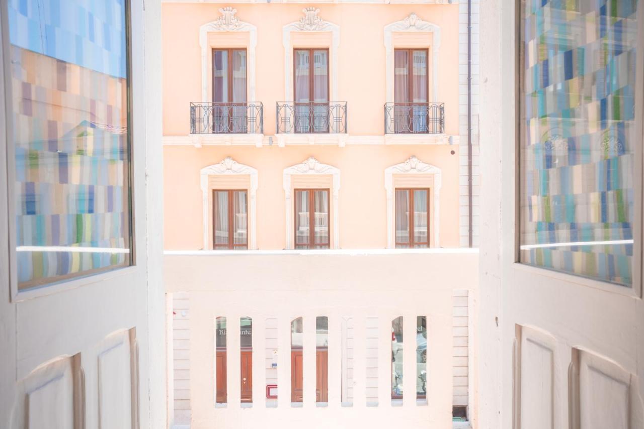 Linee Moderne Apt - Wifi - Ac Каляри Екстериор снимка
